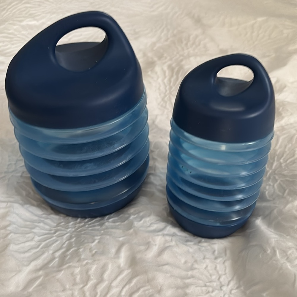 Blue Stackable Food Storage Containers - Picture 2 of 4